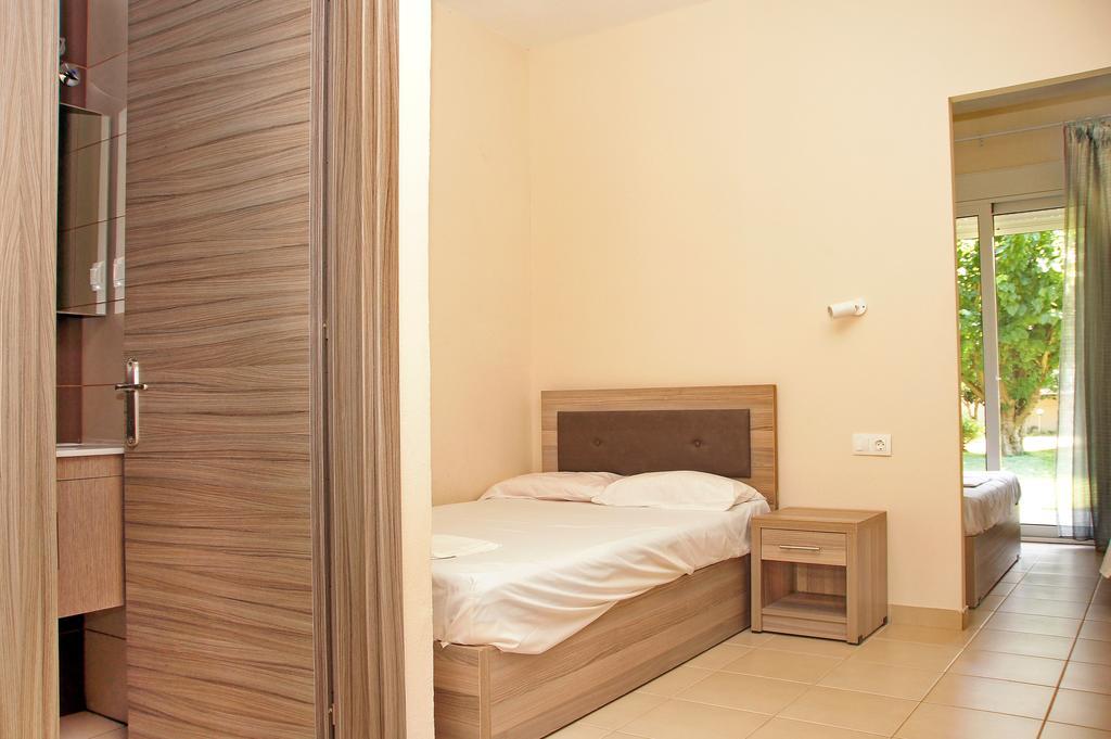 Priona Rooms Paralía Skotínis 외부 사진